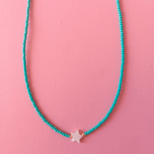 Capa 28 Collar azul con estrella