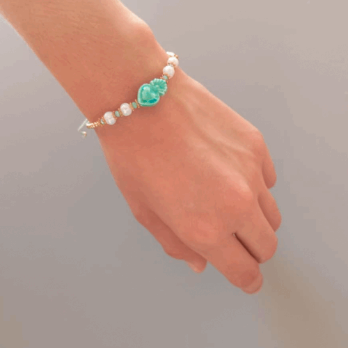 Capa 3 Pulsera con corazón turquesa