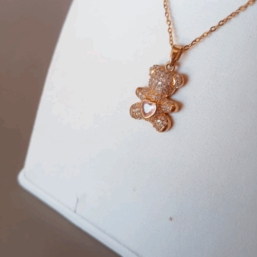 Collar de oro con osito